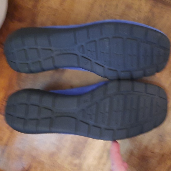 Easy Spirit Blue Suede Shoes 6.5 to 7 - Picture 2 of 4